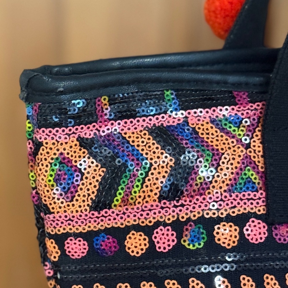 Circus by Sam Edelman Tote Bag Sequin Pom Pom OS Multi Color Excellent Geometric - Picture 3 of 5